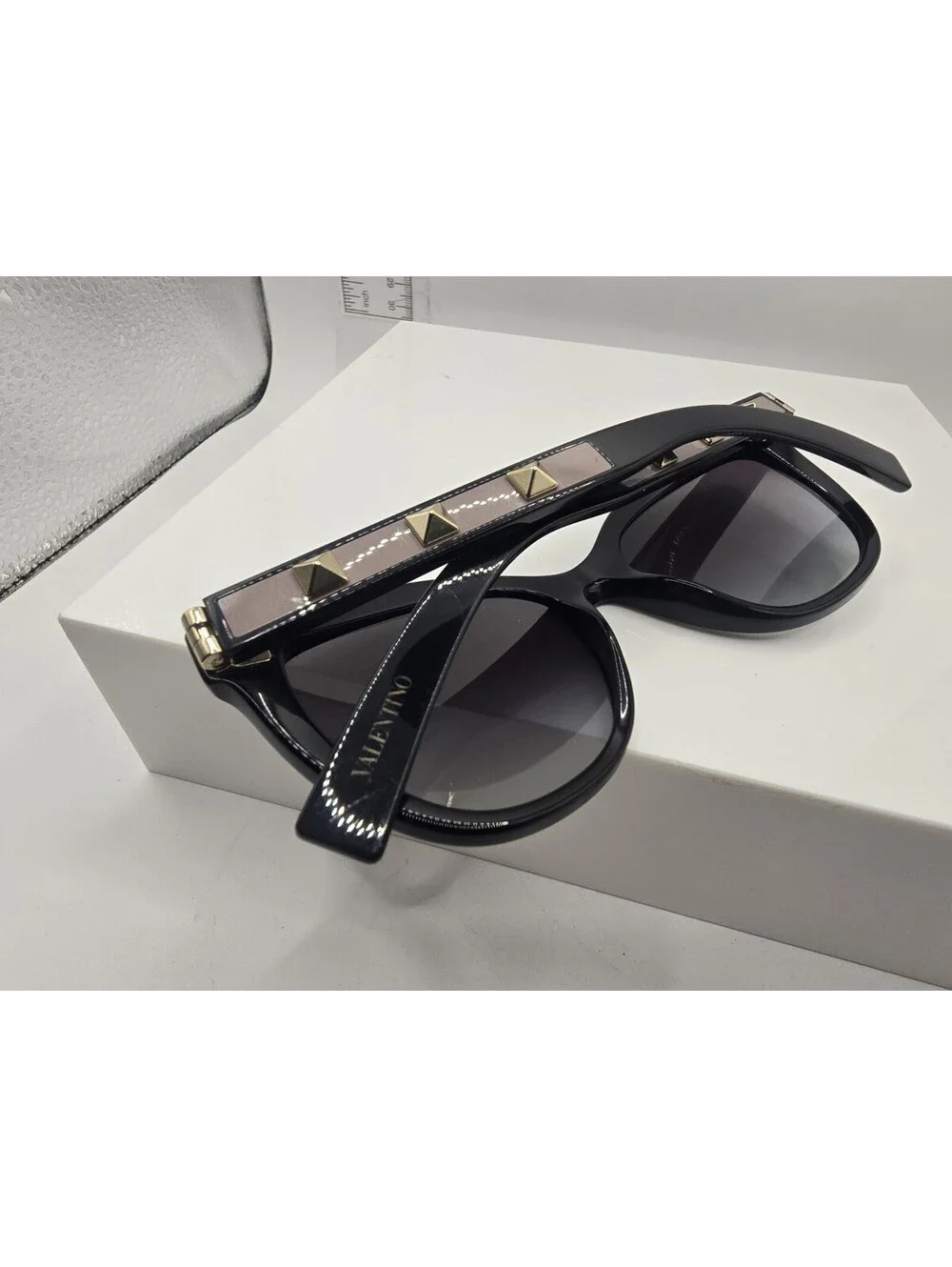 Valentino FREE ROCK STUD VA 4049 Black (5001/8G) Sunglasses 54-18-140 3N